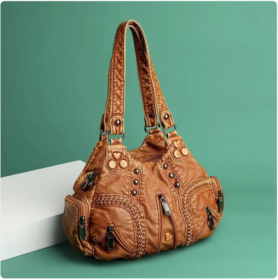 Alice - Stilren messenger bag i mjukt PU-läder