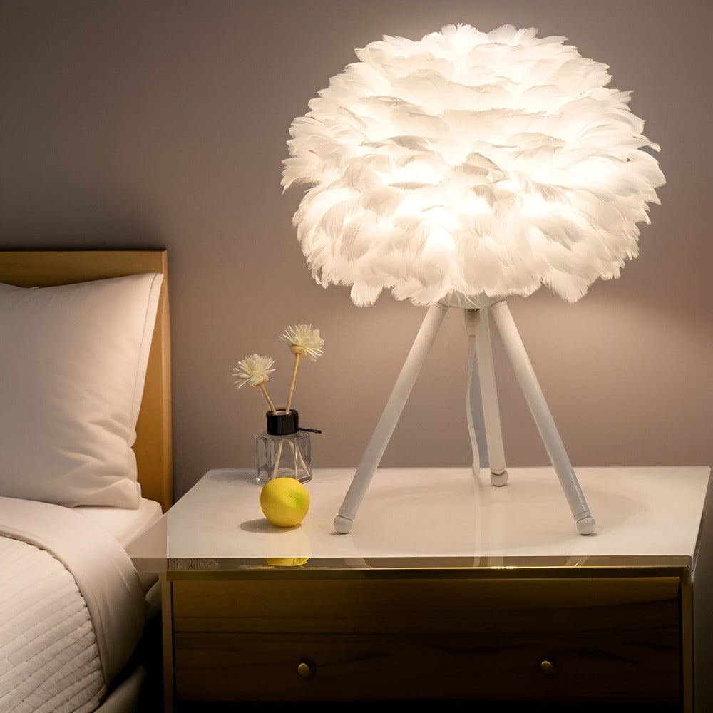 Valeria Plume – Fjäderlampa i elegant design