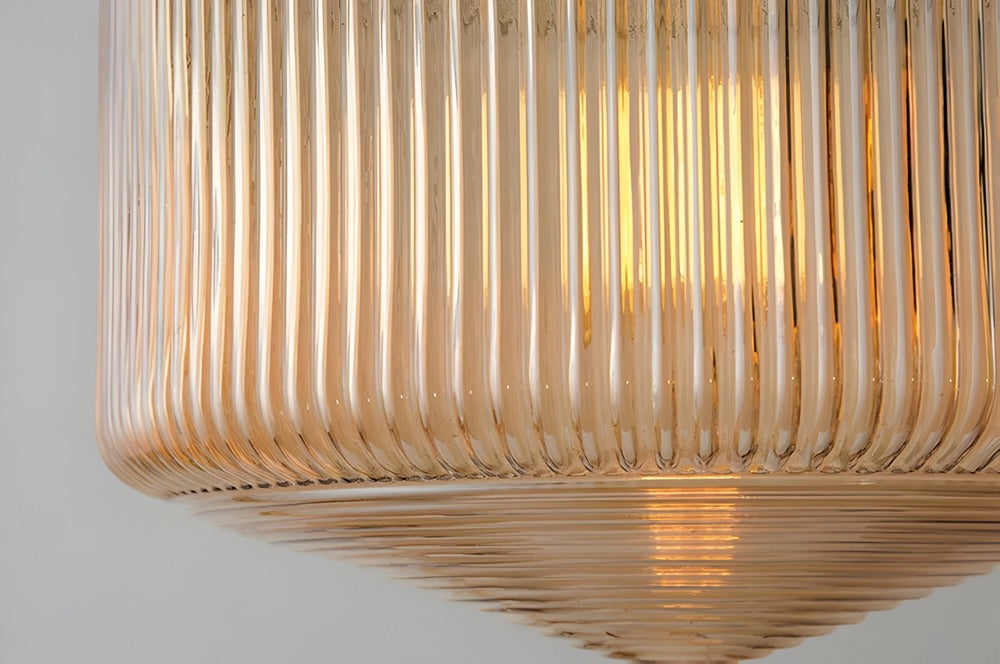 Vitrina – Pendellampa i Räfflat Glas & Vintagefinish