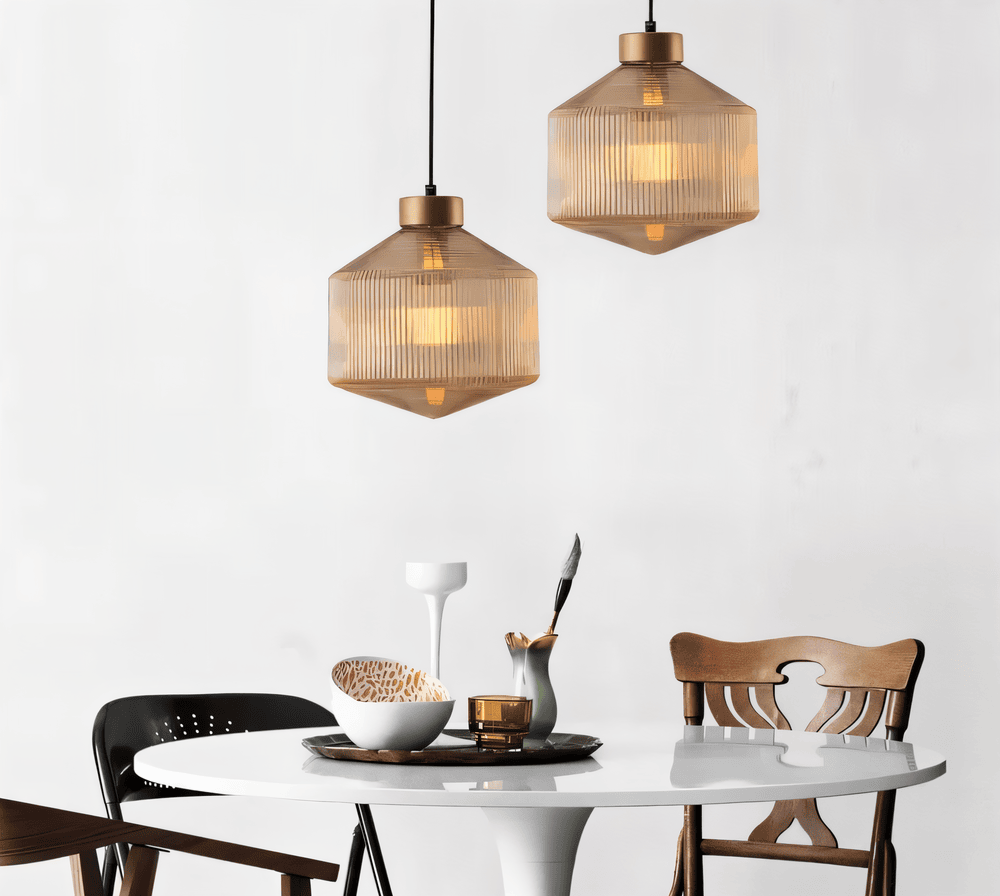 Vitrina – Pendellampa i Räfflat Glas & Vintagefinish