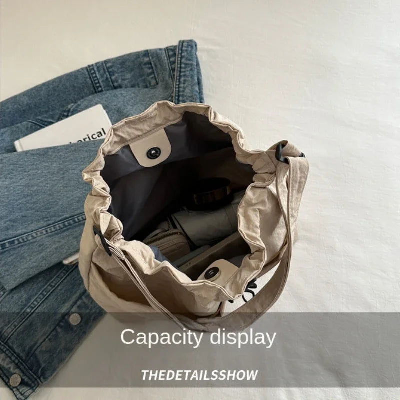 Stilren vardagsväska som rymmer allt du behöver